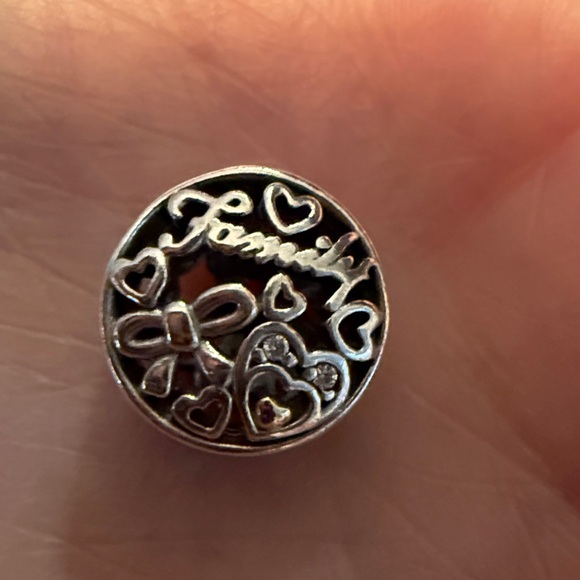 Pandora sterling silver ‘Family’ spacer charm - Picture 7 of 7